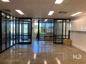 3 Person Shared Office