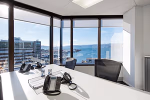 4 Person Coworking Desk