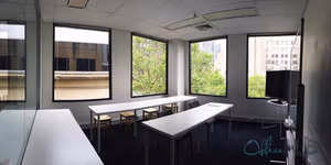1 Person Coworking Desk