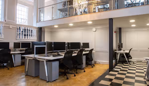 10 Person Private Office