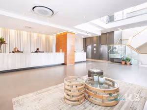 4 Person Private Office