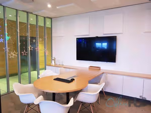 12 Person Coworking Desk