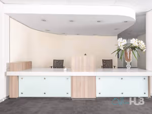40 Person Private Office