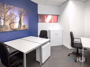 10 Person Private Office