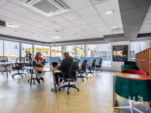 1 Person Private Office