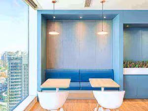 10 Person Private Office