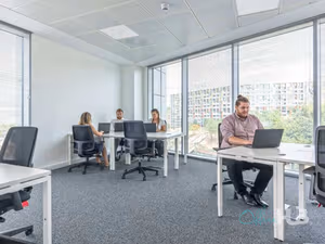 7 Person Private Office