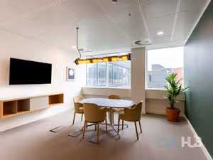 10 Person Private Office