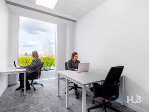 1 Person Private Office