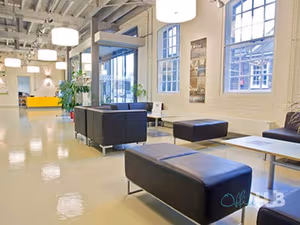 4 Person Private Office