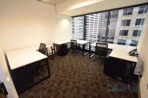 15 Person Coworking Desk