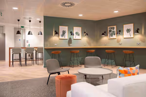 6 Person Coworking Desk