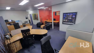6 Person Sublet Office