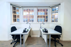 4 Person Private Office