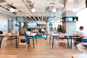 1 Person Coworking Desk