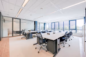9 Person Coworking Desk