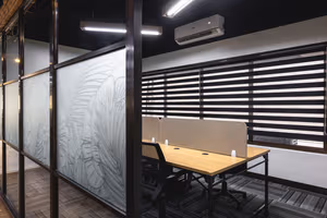 4 Person Coworking Desk