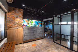 7 Person Coworking Desk