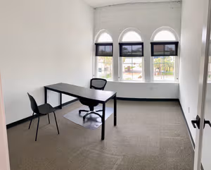 4 Person Private Office