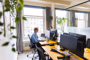 1 Person Coworking Desk