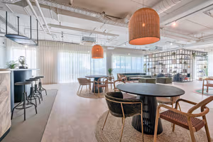 25 Person Private Office