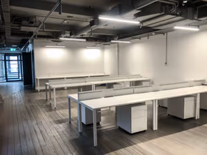 30 Person Private Office
