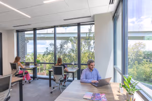 10 Person Private Office