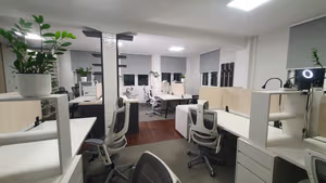 1 Person Coworking Desk