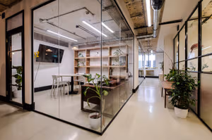 1 Person Coworking Desk