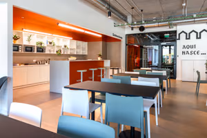 1 Person Coworking Desk