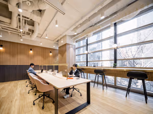 5 Person Private Office