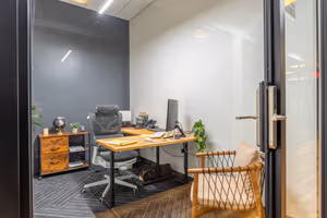 4 Person Private Office