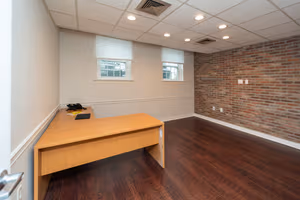 4 Person Private Office