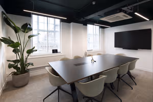 28 Person Private Office