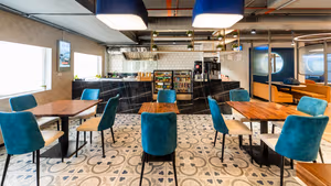 5 Person Private Office