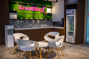 25 Person Private Office