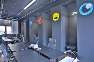 1 Person Coworking Desk