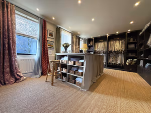 12 Person Private Office