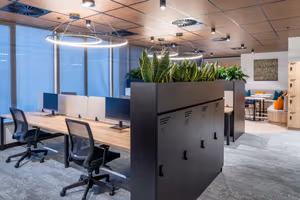 1 Person Coworking Desk