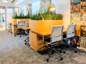 1 Person Coworking Desk