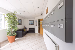 6 Person Private Office