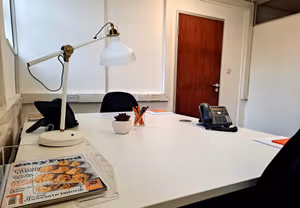 1 Person Private Office