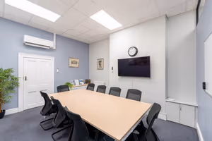 10 Person Private Office