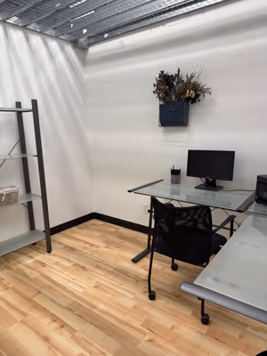 5 Person Private Office