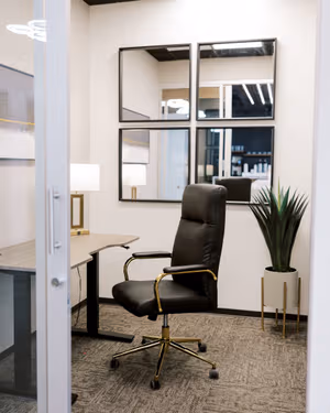 10 Person Private Office