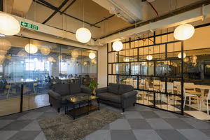 5 Person Coworking Desk