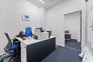 1 Person Private Office