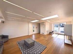 27 Person Private Office