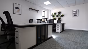 8 Person Private Office