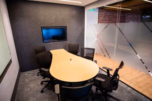 26 Person Private Office